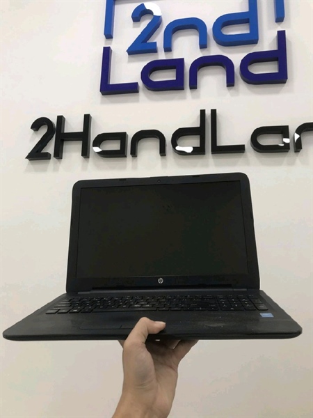 Laptop HP Notebook 15AY038TU - i3 - 5500U - Intel HD Graphics 5500 - Ram 8/256GB SSD - Pin 52% - Ngoại hình 97% -Màn ám phản quang - Kèm sạc 2