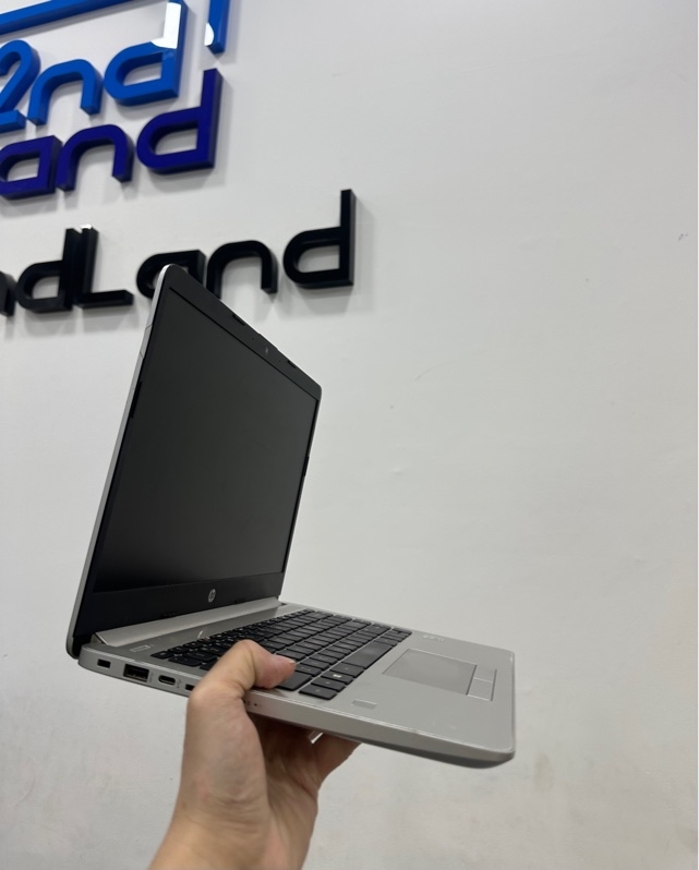 Laptop HP Notebook 348 G7 - i5 10210U - Ram 8/512GB SSD (91%) - Pin 100% thay new - Màu bạc - Ngoại hình 97% - Nứt khung hở mặt C nhẹ, touchpad trầy, màn ám phản quang,esc lờn nhẹ - Kèm sạc