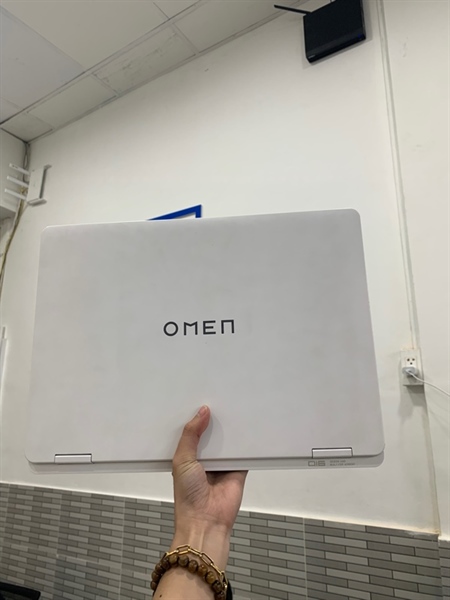 Laptop HP Omen 16-Apoxxx AMD Eng Sample:100-00001600-40_Y (Ryzen AI 5340)- 240hz - 16/1TB SSD - RTX 4050 6GB - Màu trắng - Pin 95% - Ngoại hình: 98% - Lỗi 1 cổng usb - Body, kèm sạc