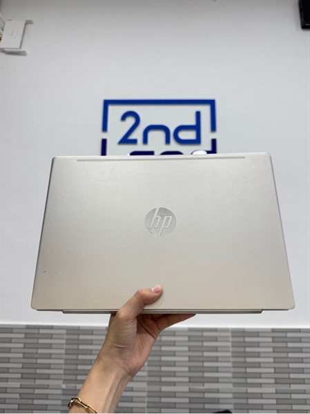 Laptop HP Palivion 14 - i5-8265U - 4/512SSD + 1TB HDD - Pin hư - Ngoại hình 96% - Màn phản quang 2 điểm, ám viền vàng, in phím, hư khe thẻ nhớ, bản lề yếu - Body, kèm sạc