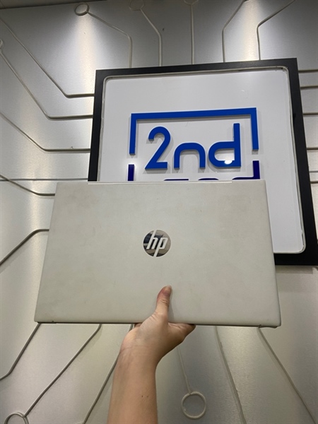 Laptop HP Pavalion 15-EG0XXX - i3-1115G4 - Ram 4/256GB SSD - Pin 100% - Màu bạc - Ngoại hình: 97% - Kèm sạc