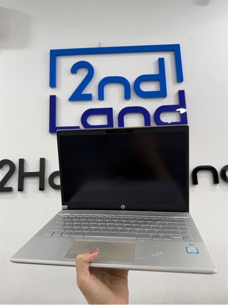 Laptop HP Pavilion 14-CE2041TU - i5 8265U - 4/1TB HDD+128GB SSD - Màu vàng - Pin 100% - Ngoại hình 97% - Màn ám vàng , hở màn nhẹ , màn cong , mất đế chống trượt - Kèm sạc 2