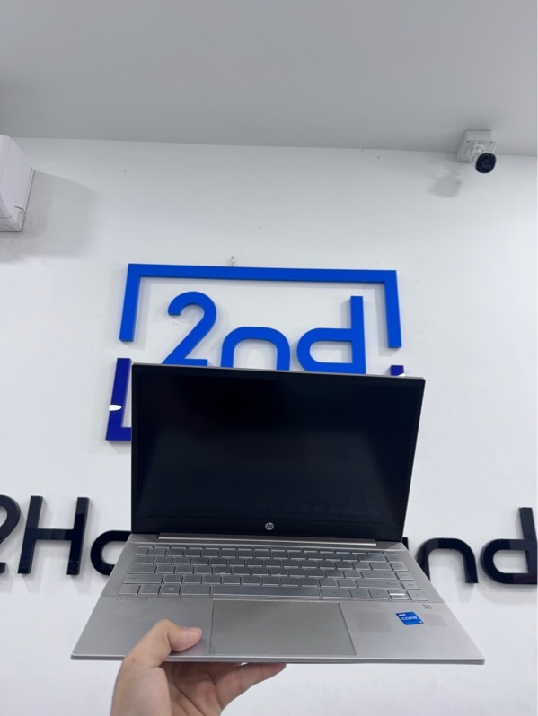 Laptop HP pavilion 14-dv0008TU - i5-1135G7 - ram 8gb - ssd 512gb - Màu xám - Pin 100% - Ngoại hình 97% - Viền trầy, cấn góc, hằng dấu sticker, Loa rè, Mất mic, touchpad bị kẹt, màn ám vàng,mất led vài phím - Kèm sạc