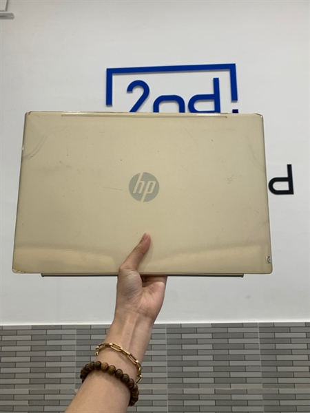Laptop HP Pavilion 15-CS1XXX - i5-8265U - 4/240SSD - Màu bạc - Pin hư - Ngoại hình: 98% - 1 đốm phản quang - Body, kèm sạc