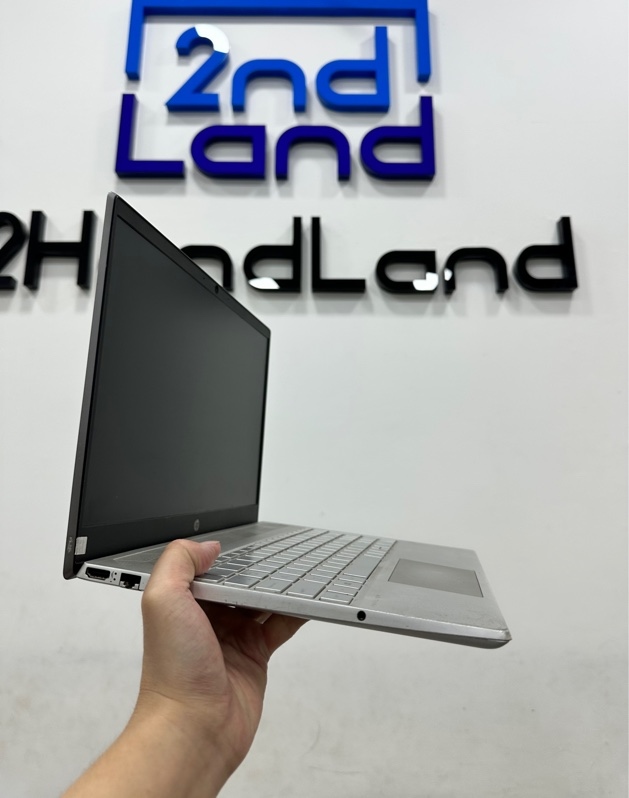 Laptop HP Pavilion 15 CS3XXX - i3 1005G1 - Ram 20/256GB SSD (87%) - Pin 98% - Màu bạc - Ngoại hình 96% - Màn phản quang - Kèm sạc hở dây bọc bên ngoài