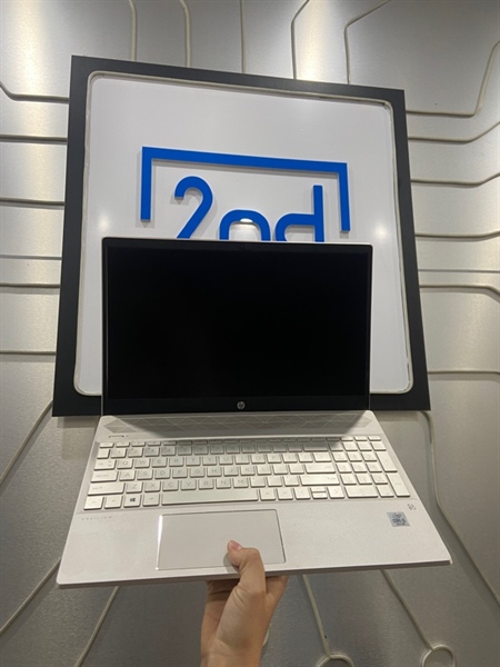 Laptop HP Pavilion 15-CS3XXX - i5-1035G1 - Ram 8/512GB SSD - Pin 100% thay new - Màu bạc - Ngoại hình: 97% - Màn ám hồng nhẹ - Body - Kèm sạc 1