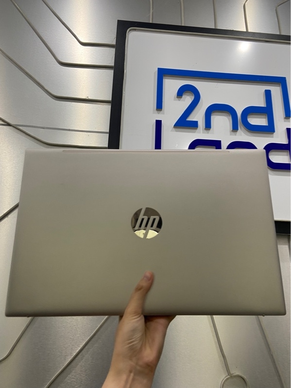 Laptop HP Pavilion 15-EG2062TX - i5-1235U - Ram 8/512GB SSD - Pin 84% - Màu bạc - Ngoại hình: 97% - Kèm sạc