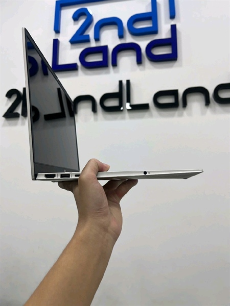 Laptop HP Pavilion 15 EGOXXX - i3 1125G4 - 4/512GB SSD - Pin 100% - Màu bạc - Ngoại hình 97% - Hở bản lề , hở khung , màn ám phản quang - Kèm sạc 2