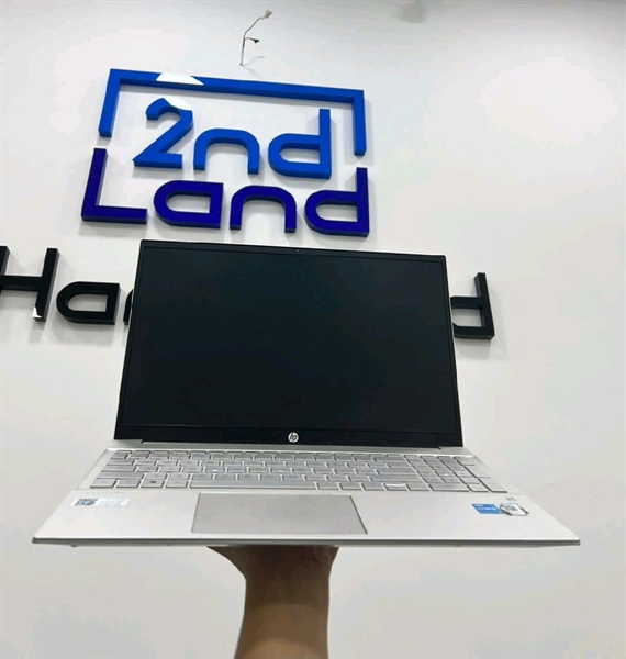 Laptop HP Pavilion 15 Eoxxx - i3 1125G4 - 4/512GB SSD - Pin 100% - Màu Bạc - Ngoại hình 97% - Màn hằn phím nhẹ - Kèm sạc 2