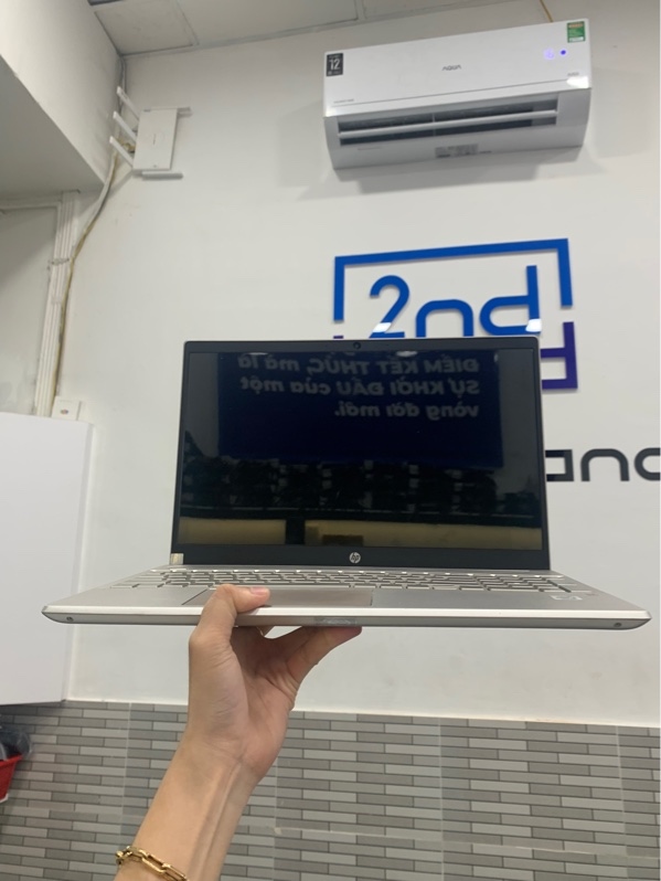 Laptop HP pavilion 15 - i5-1035G1 - Ram 8/512 ssd - Màu vàng - Pin 65% - Ngoại hình: 97% - Màn phản quang - Kèm sạc