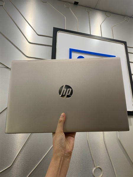 Laptop HP Pavilion 15 - i5-1335U - Xe Graphics Family - Ram 16/512GB SSD - Pin 95% - Chu kì sạc 6 lần - Màu bạc - Ngoại hình: 98% - Body - Kèm sạc