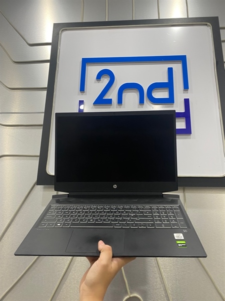 Laptop HP Pavilion Gaming 16 - i5-10300H GTX 1650 Ti - 16/512GB SSD - Pin 100% - Màu đen - Ngoại hình: 97% - mẻ góc - Body - Kèm sạc 1