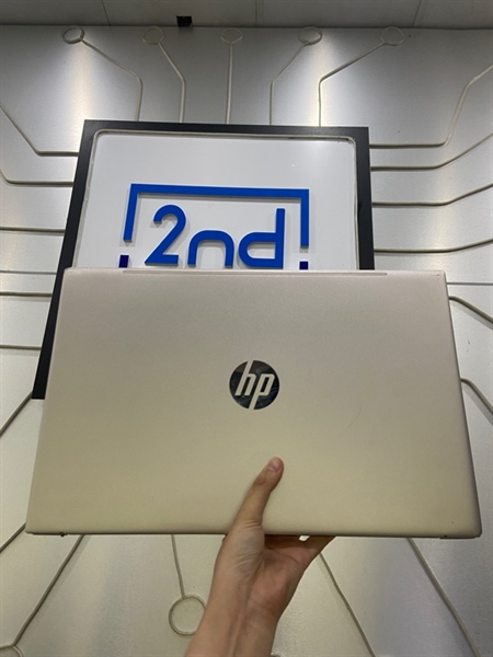 Laptop HP Pavilon 15-EG0XXX - i3-1125G4 - Intel R UHD Graphics - Ram 8/256GB SSD - Pin 100% thay new - Màu trắng - Ngoại hình: 97% - Màn in phím, bụi trong, viền hở, 4 góc cấn trầy - Kèm sạc