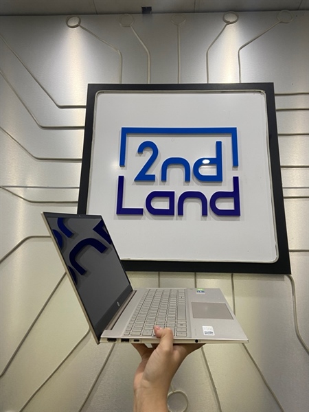 Laptop HP Pavilon 15-EG2XXX - i5-1235U - Ram 8/256GB SSD - Geforce MX550 - Pin 79.8% - Màu trắng - Ngoại hình: 98% - Bụi trong màn - Kèm sạc 2