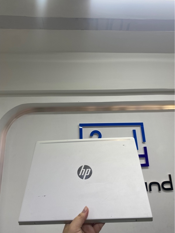 Laptop HP Pro Book 440 G7 - i5-10210U - Ram 16/512gb ssd - Màu bạc - Pin thay 100% - Ngoại hình 97% - Màn phản quang, in phím, ám xanh - Kèm sạc