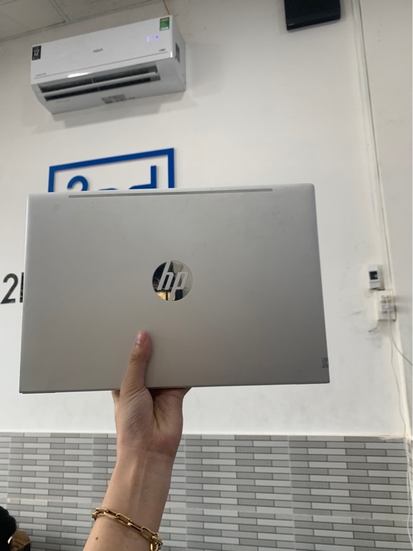 Laptop HP ProBook 430 G8 - Intel Core i7-1165G7 - RAM 20GB/SSD 128GB - Màu bạc - Pin 55% - Ngoại hình: 98% - Kèm sạc