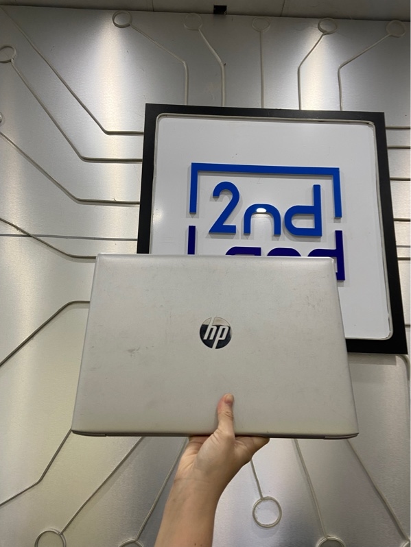 Laptop HP ProBook 440 G5 - I3-8130U - Ram 4/500gb HDD + 120gb SSD (ổ SSD 120gb sức khoẻ 65) - UHD Graphics 620 - Pin 100% - Màu xám - Ngoại hình: 97% - Máy dùng lag, màn in phím, ám hồng, 1 chấm phản quang, liệt nút F7, hư 1 cổng USB bên phải - kèm sạc