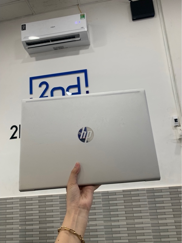 Laptop HP probook 450 G7 - I5-10210U - Ram 16/256gb ssd - Màu bạc - Pin 75% - Ngoại hình: 98% - Màn phản quang- Kèm sạc
