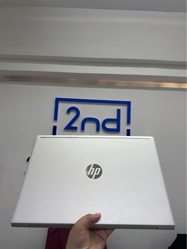 Laptop HP Probook 455G6 ADM - Ryzen 7 Pro 2700U - 8/256ssd - Màu bạc - Ngoại hình 97% - Màn ám xanh, in phím, màn linh kiện - Kèm sạc