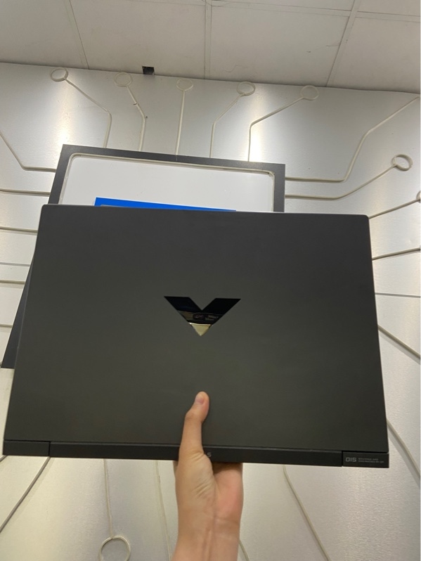 Laptop HP Victus 15 FB2xxx - Ryzen 5 7535HS RX6550m - Ram 8/512GB SSD - Pin 100% - Màu đen - Ngoại hình: 98% - Kèm sạc