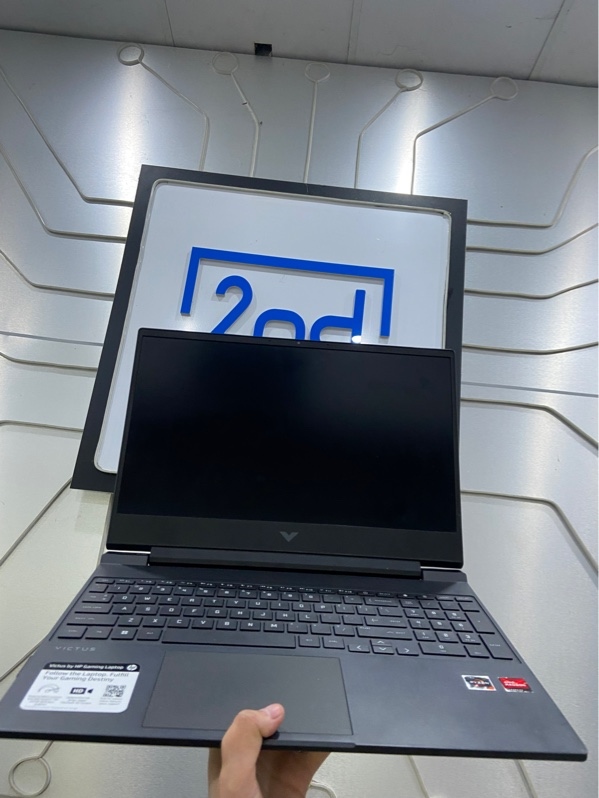Laptop HP Victus 15 FB2xxx - Ryzen 5 7535HS RX6550m - Ram 8/512GB SSD - Pin 100% - Màu đen - Ngoại hình: 98% - Kèm sạc