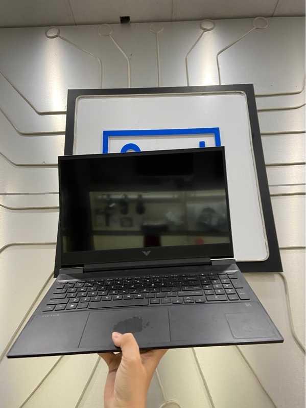 Laptop HP Victus 16-e0xx - Chip Ryzen 5 5600H - Ram 8GB SSD 512GB - RTX 3050TI - Màu đen - Ngoại hình: 97% - Tróc mặt touchpad, màn ám phím, màn đốm phản quang - Kèm sạc