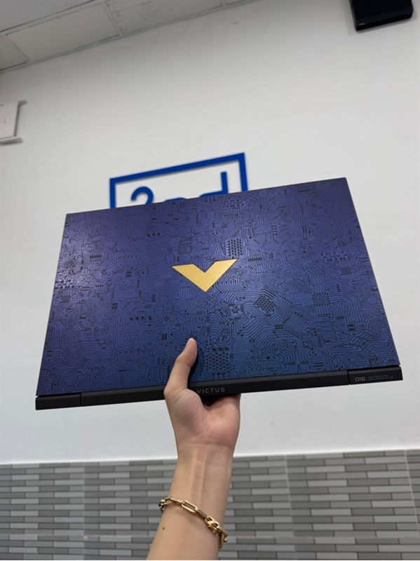 Laptop HP Victus 16 E0XXX - Ryzen 5-5600H - RTX 3050 TI 4GB - Ram 16gb/SSD 512gb - Màu đen - Pin 100% - Ngoại hình: 98% - Kèm sạc