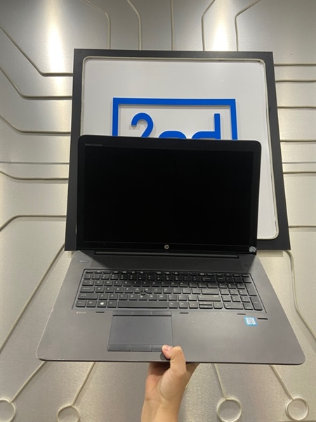 Laptop HP Zbook 17G3 - i76300HQ - Ram 16GB Nvidia Quadra M3000M SSD 512GB SSD 256GB - Pin 100% - Màu xám - Ngoại hình: 98% - Màn ám hồng - Kèm sạc 1