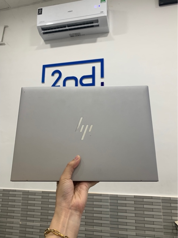 Laptop HP Zbook Firefly 14 inch G10 - i7-1360P - 16GB/512GB SSD - Màu xám - Pin 95% - Ngoại hình: 98% - Màn xướt mèo, ám hồng - Kèm sạc
