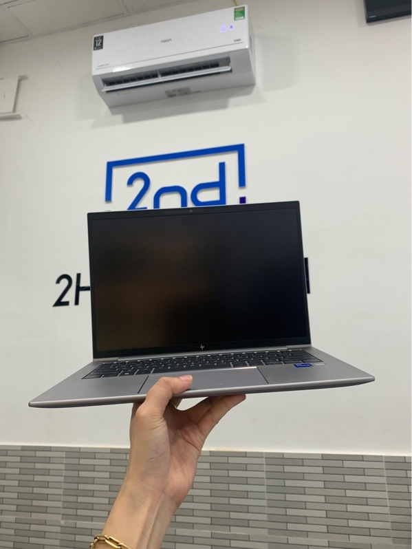 Laptop HP Zbook Firefly 14 inch G10 - i7-1360P - 16GB/512GB SSD - Màu xám - Pin 95% - Ngoại hình: 98% - Màn xướt mèo, ám hồng - Kèm sạc