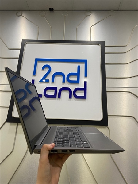 Laptop HP Zbook Power G10 - AMD Ryzen 7 Pro 7840 HS - Radeon 780M - Ram 32/512GB - Màn cảm ứng - Pin 77% - Màu xám - Ngoại hình: 98% - Kèm sạc 2