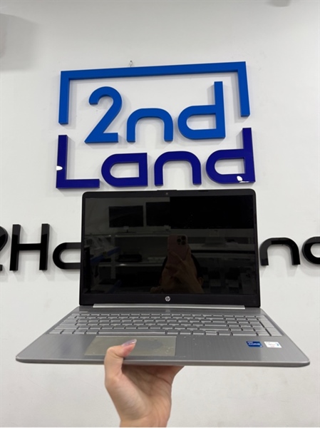 Laptop HP15S FQ2XXX - i5 1135G7 - 8GB/512GB SSD - Màu xám - Pin 75% - Ngoại hình 97% - Màm ám hồng ,trầy màn hằn phím , phản quang tối viền nhẹ ,trầy thân máy , cấn bể 2 góc - Kèm sạc 2