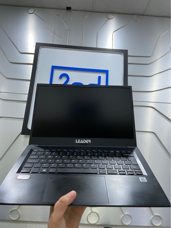 Laptop Leader SC428 - i5-10210U - Ram 16/240GB - Pin 94% - Màu đen - Ngoại hình: 98% - Màn ám hồng vừa, 1 đốm phản quang - Kèm sạc
