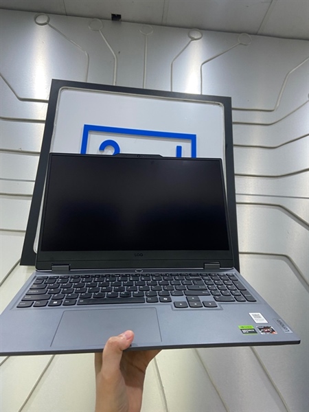 Laptop Lenevo LOQ 15ARP9 - AMD Ryzen 5 7235HS - RTX 3050 6GB - Ram 24/512GG SSD - Pin 100% - Sạc 18 lần - Màu bạc - Ngoại hình: 98% - Kèm sạc 1