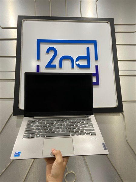 Laptop Lenovo 20VD - i7-1165G7 - Ram 24GB SSD 512GB - Pin 99% - Màu xám - Ngoại hình: 98% - Kèm sạc 1