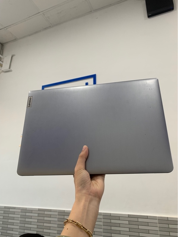 Laptop Lenovo 82H8 - i5-1155G7 - 8GB/512GB - Pin 60% - Ngoại hình: 96% - Kèm sạc linh kiên
