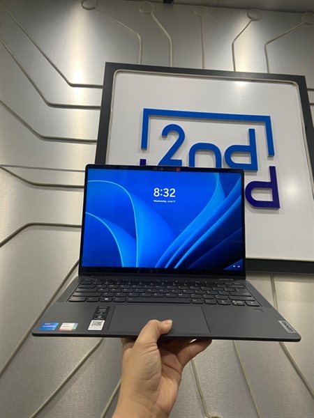 Laptop Lenovo 82R7 - i5-12350 - Ram 8GB SSD 512GB - Pin 100% - Màu xám - Ngoại hình: 99% - Body - Kèm sạc 1