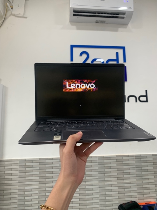 Laptop Lenovo 82SE - Ryzen 5 5625U - 16GB/512GB SSD - Màu xám - Pin 75% - Ngoại hình: 97% - Màn trầy, ám xanh, trầy body + toudpad - Kèm sạc