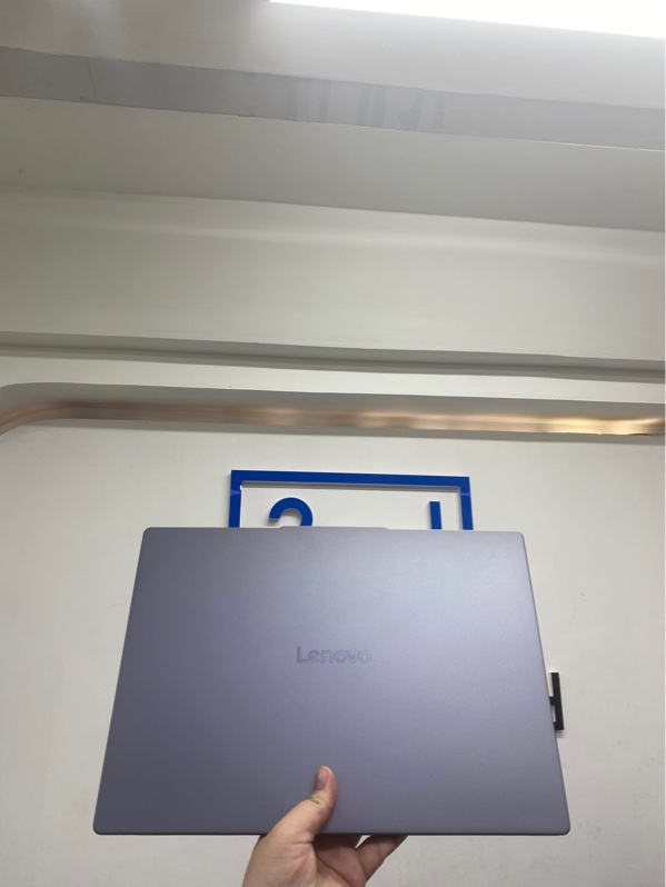 Laptop Lenovo 83K1 - i5-13420H 16/512gb ssd- Màn oled/ 2.5k/ 165hz - Màu xám xanh - Ngoại hình 97.5% - Kèm sạc