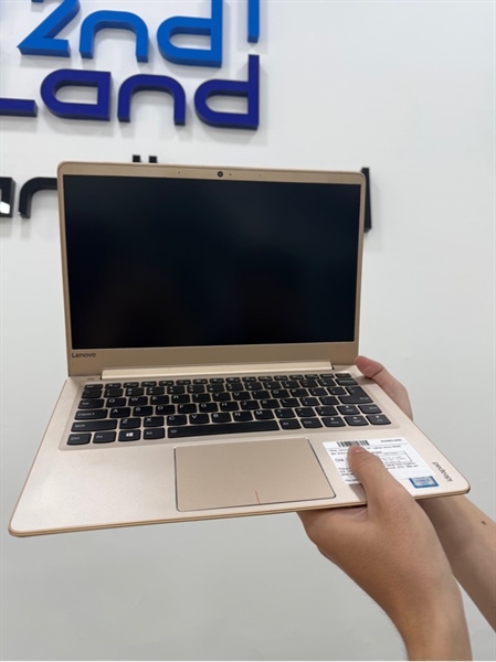 Laptop Lenovo 8SW - i5 6200U - Ram 4/128GB SDD - Pin 80% - Màu vàng - Ngoại hình 97% - Màn ám phản quang , bể sườn - Body - Kèm sạc