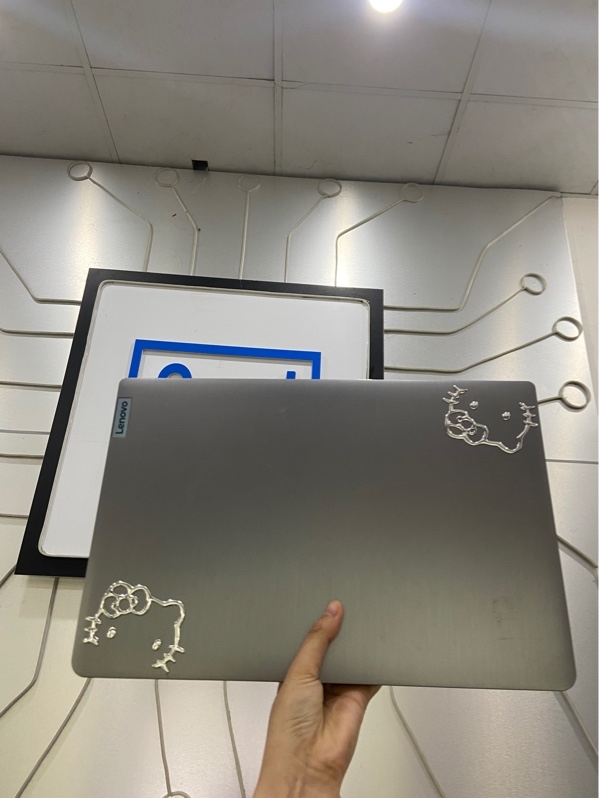 Laptop Lenovo Ideapad 3 15ABA7 - Ram 16/512gb chạy hơn 15000 giờ - AMD Ryzen 5 5625U - Pin 97% - Màu xám - Ngoại hình: 97% - Trầy xước nhiều, bản lề yếu, màn ám vàng viền nhẹ - Kèm sạc