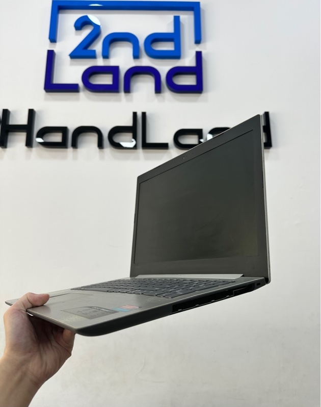 Laptop lenovo ideapad 320 - i7 8550U - Ram 8/256GB SSD - Pin 96% - Màu bạc - Ngoại hình 97% - Trầy cấn mất nẹp hông, màn ám - Kèm sạc
