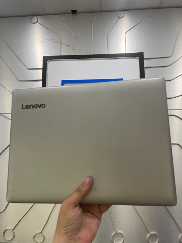 Laptop Lenovo IdeaPad 330 - i3-7020U - Ram 8/128GB - Pin 82% - Màu bạc - Ngoại hình: 97% - Màn ám vàng in phím nặng, phản quang, touchpad lún - Kèm sạc
