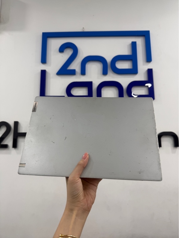 Laptop Lenovo Ideapad 5 14ITL05 - i5-1135G7 - 16/512GB ssd - Màu bạc - Pin 84% - Ngoại hình 96% - Màn ám vàng , nhiều đốm phản quang liti , mất touchpad , mất đế cao su , viền cao su bong tróc , máy trầy xước nhiều , tróc sơn - Kèm sạc