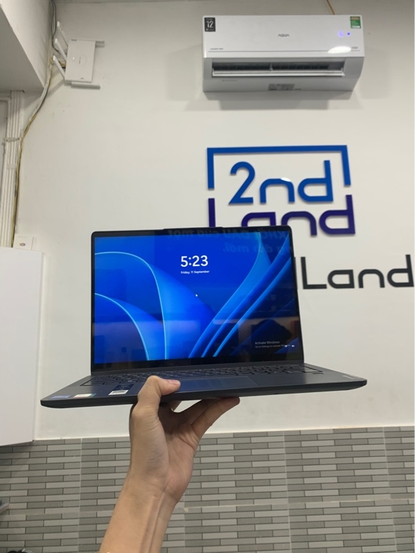 Laptop Lenovo ideapad flex 5i 82R7 - i5-1235U - Ram 8gb/ssd 256gb - Màu đen - Pin 80% - Ngoại hình: 95% - Cấn bể góc, sticker, bản lề yếu, màn ám vàng hồng - Kèm sạc