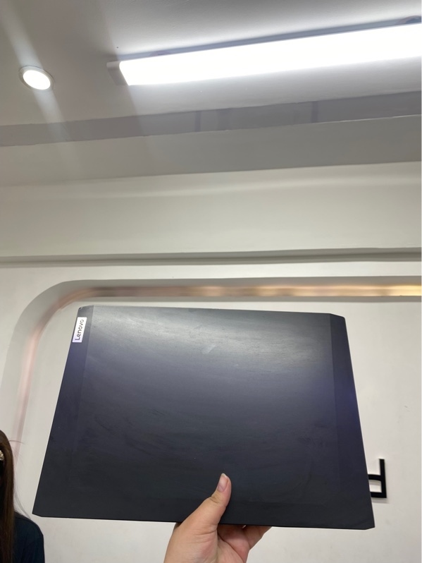 Laptop Lenovo ideapad gaming 3 82K2 - Ryzen 7 5800H - 16/512gb RTX 3050 8G - Màu đen - Pin thay 100% - Ngoại hình 98% - Màn phản quang, in phím, ám xanh - Kèm sạc (đầu dây cong)
