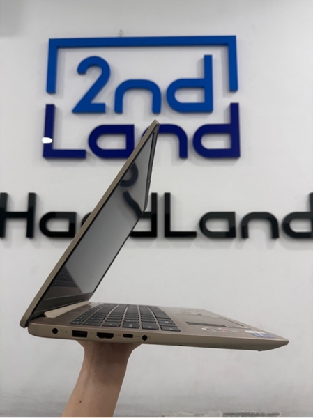 Laptop Lenovo Ideapad Slim 3 (82HS) - i5 1135G7 - 12/512GB SSD+500GB HDD - Màu vàng - Pin 76% chu kỳ sạc pin phù - Ngoại hình 97% - Bể màn , màn hằn phím , bản lề yếu , cấn góc , trầy - Kèm sạc 1