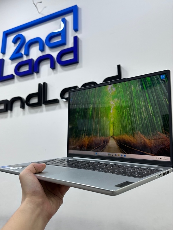 Laptop Lenovo IdeaPad Slim 5 - Core 5 120U - Ram 16/512GB SSD (100%) - Pin 93% - Màu bạc - Ngoại hình 98% - Có dán lớp bảo vệ - Kèm sạc