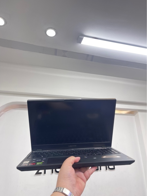 Laptop Lenovo Legion 5 15 ARH05 - Ryzen 5 - 4600H 8/512ssd - GTX 1650 4G - Màu đen - Pin 87% - Ngoại hình 97% - màn cháy, cấn góc màn, nứt khung tản nhiệt dán siticker - Kèm sạc
