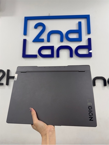 Laptop Lenovo Legion 5 15ARH7 (82RE) - FullHD - 165 Hz - Ryzen 5 6600H/RTX 3050 Ti - 16/512GB SSD - Màu bạc - Pin 87% chu kỳ sạc 135 - Ngoại hình 97% - Máy hở vỏ nhẹ , viền ám vàng , hằn phím , nứt 2 góc trên - Kèm sạc